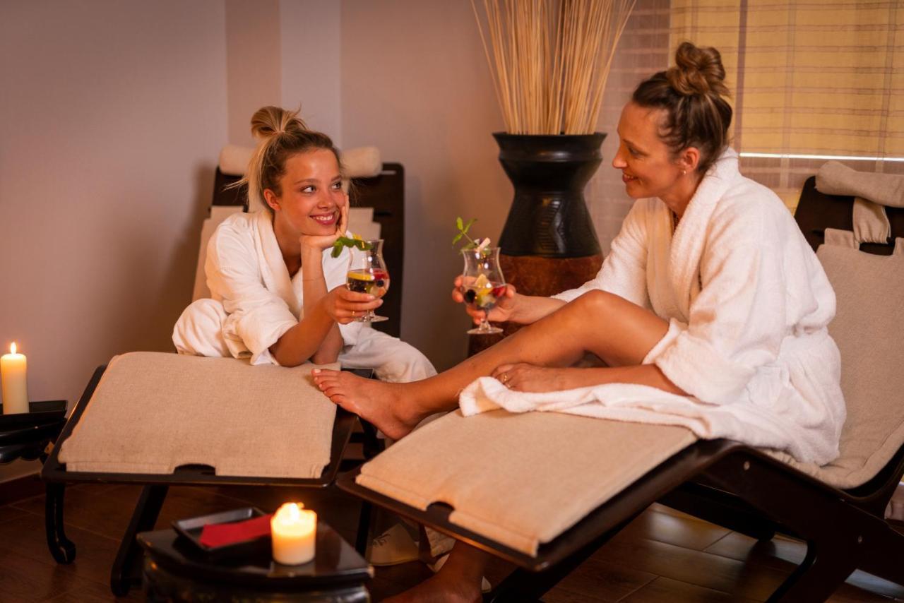 Hotel Leda Spa - Adults Only Колобжег Экстерьер фото