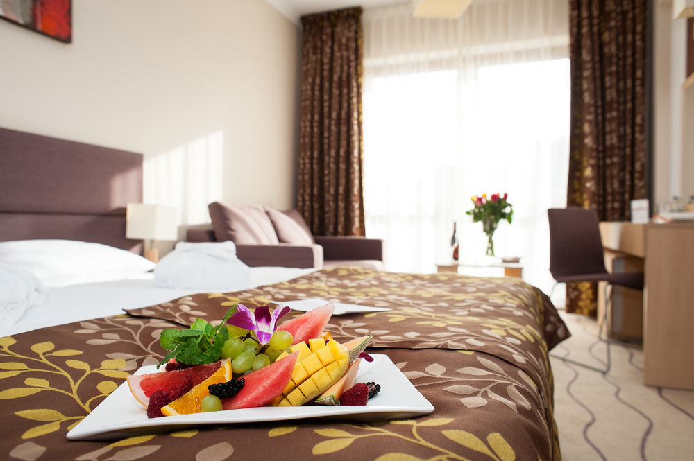 Hotel Leda Spa - Adults Only Колобжег Экстерьер фото