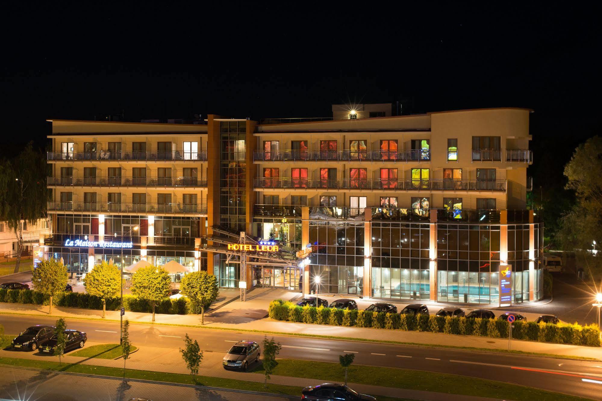 Hotel Leda Spa - Adults Only Колобжег Экстерьер фото